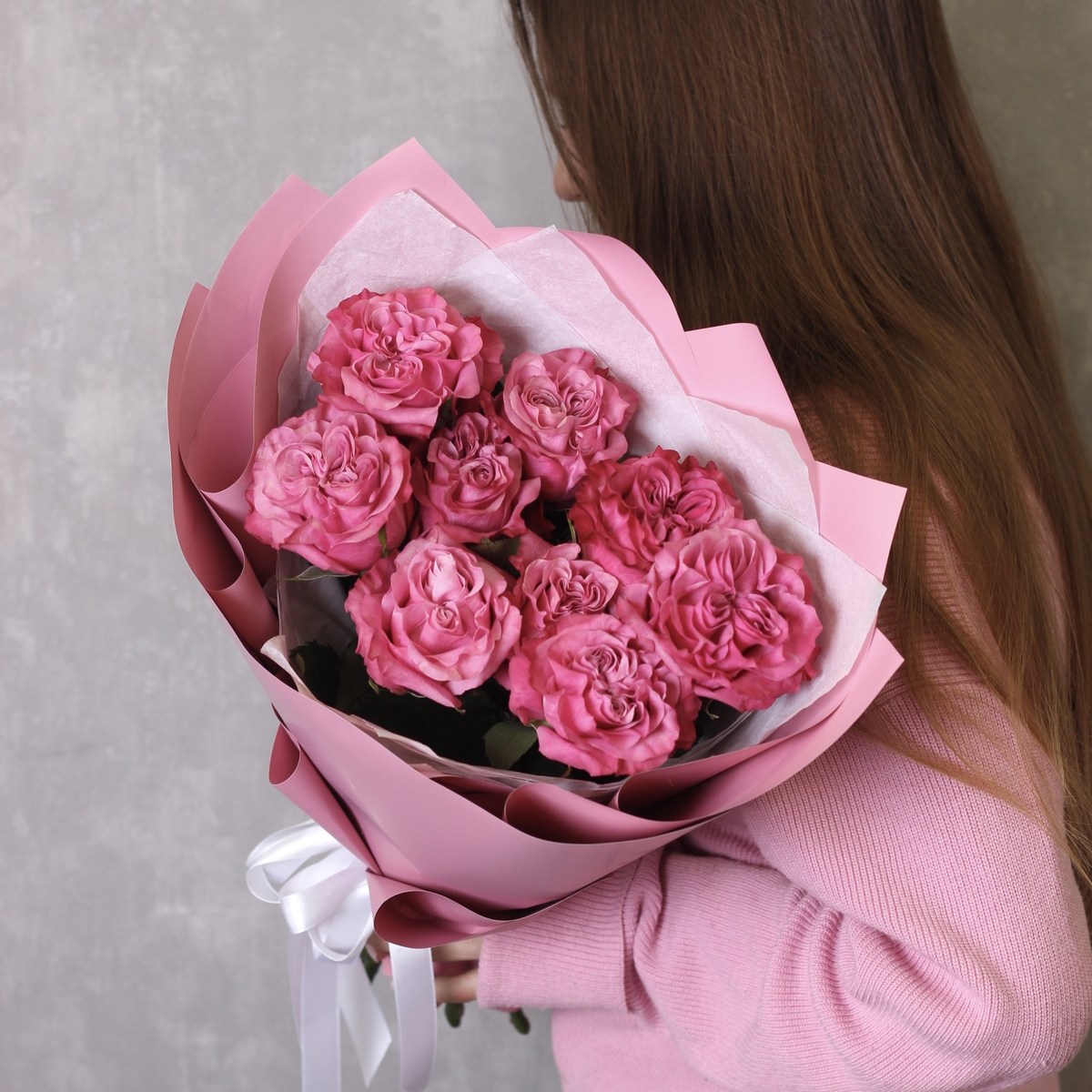 buket s sirenevoj rozoj 3